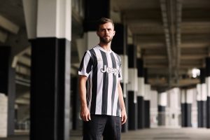 Juventus Hjemmebanetrøje 2017 - Pjanic