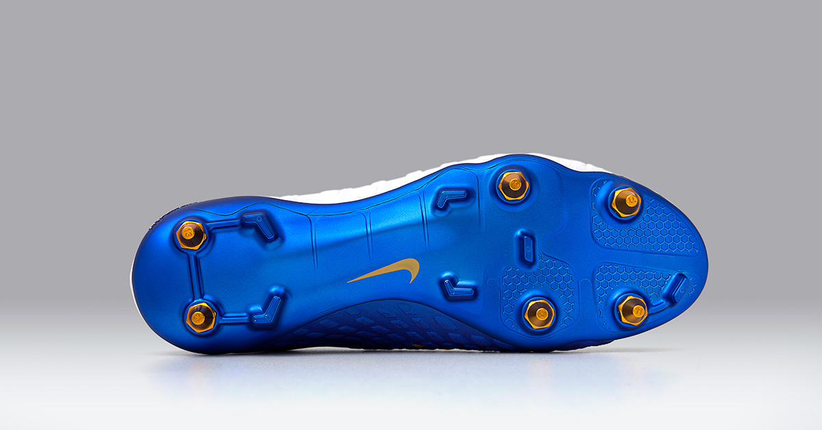 Nike Jr Hypervenom Phantom 3 DF FG, Chaussures de