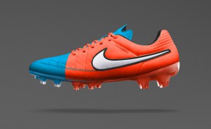 Rød og Blå Nike Tiempo Legend V