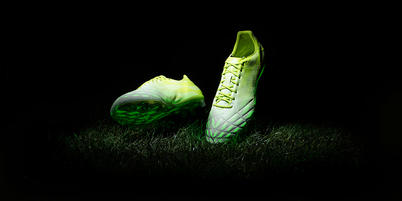 adidas-the-hunt-series-selvlysende-fodboldstoevler-05-fodboldfreak