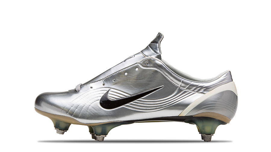 2003 Nike Mercurial Vapor R9